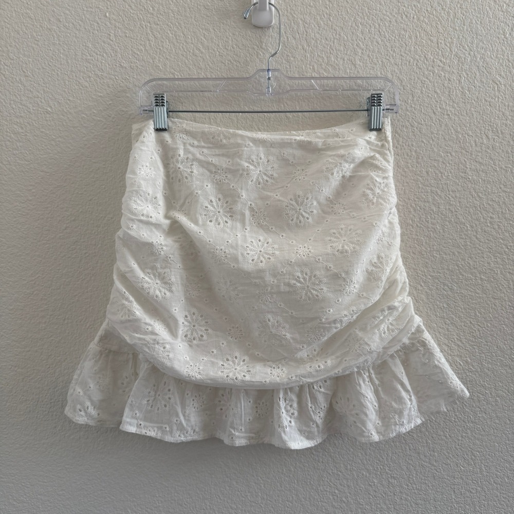 White Eyelet Floral Cinched Strapless Tube Top with Ruffle Hem Size Medium